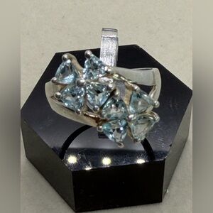 Vintage Cluster Clear Crystal Ring in Silver pre owned great condition size 7